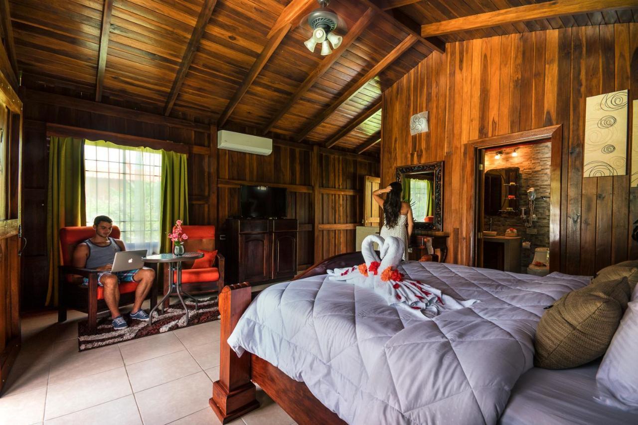 Hotel Rancho Cerro Azul La Fortuna Extérieur photo